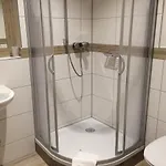 Otel Landgasthof Hepting Massenhausen